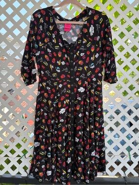 Black Betsy Pattern Midi Dress